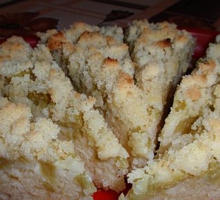 Jogurtovo-rebarborový koláč