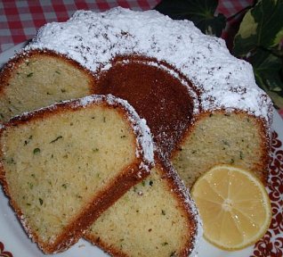 Citronovo-cuketová bábovka