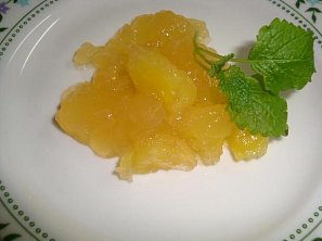 Želé z jablek a ananasu