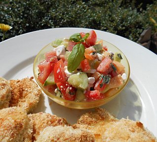 Zeleninový salát s bílým (salátovým) sýrem