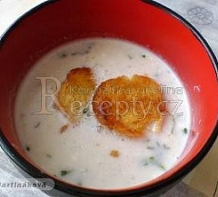 Nivová polévka se slaninou