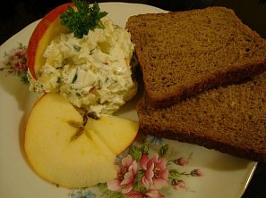 Pomazánka s pažitkou a jablky