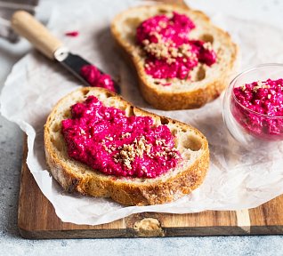 Řepová pomazánka s brynzou