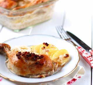 Kuře se zelím a bramborem