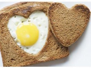 Valentýnský snídaňový toast