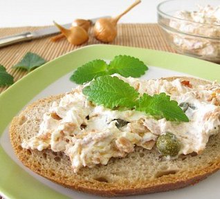 Sýrová pomazánka s kapary