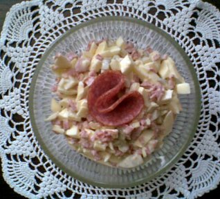 Vajíčkový salát se salámem