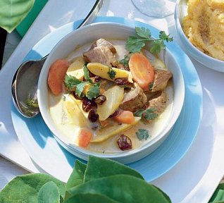 Jehněčí na kari s chřestem