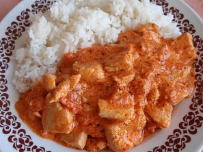 Tymiánové kuře s rajčaty a smetanou