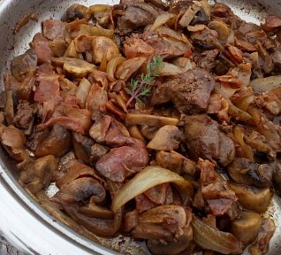 Žampionová směs s játry