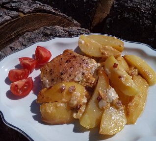 Vepřové kapsy ve smetanových bramborách