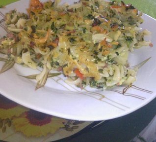 Zapékané těstoviny s rajčaty a špenátem