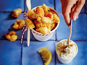 Smažený květák s domácím dipem