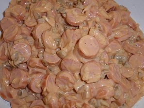 Salát z jemných párků