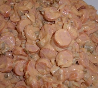 Salát z jemných párků