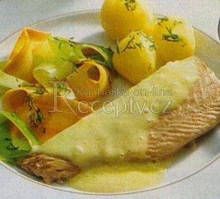 Mořský pstruh s jemnou sýrovou omáčkou