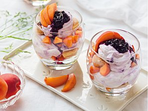 Borůvkový mls s meruňkami