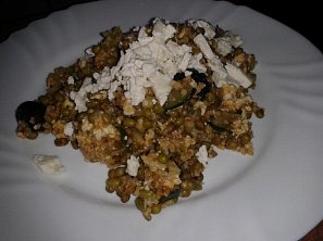 Teplý mungo salát s tofu a kuskusem