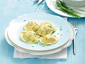 Masové ravioli s batáty a pažitkou