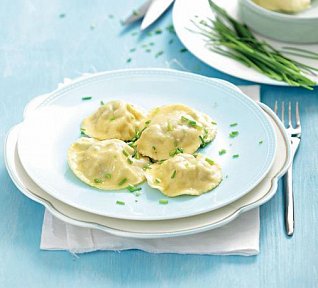 Masové ravioli s batáty a pažitkou