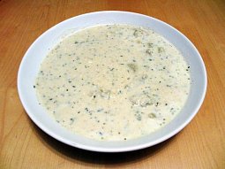Bílá polévka s divokým kořením