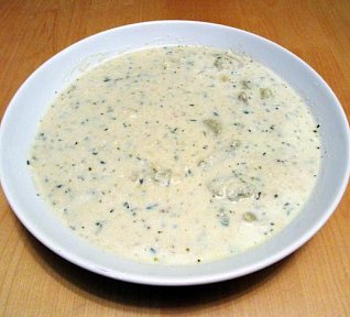 Bílá polévka s divokým kořením