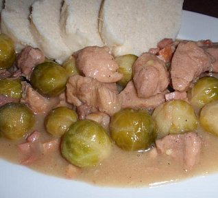 Guláš s kapustičkami