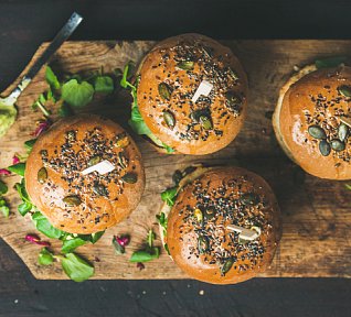 Vegetariánský burger z tofu