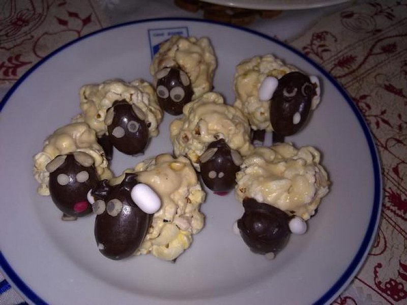 Ovečky z popcornu a marshmallows
