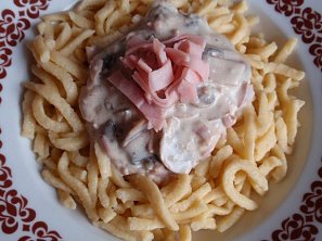 Houbovo-smetanové špecle