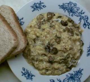 Vejce s houbami a sýrem