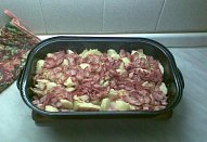 Pečené brambory pod slaninou a nivou