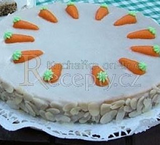 Mrkvový dort s mandlemi Mrkvový dort s mandlemi