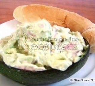 Avokádový salát k večeři