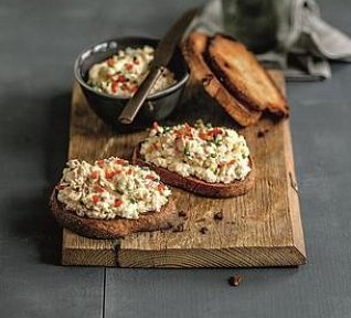 Topinky s vajíčkovou pomazánkou