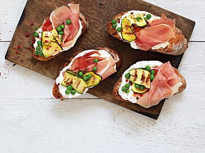 Bagety s grilovanou cuketou