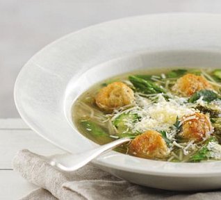 Minestrone zelená s kuřecími knedlíčky