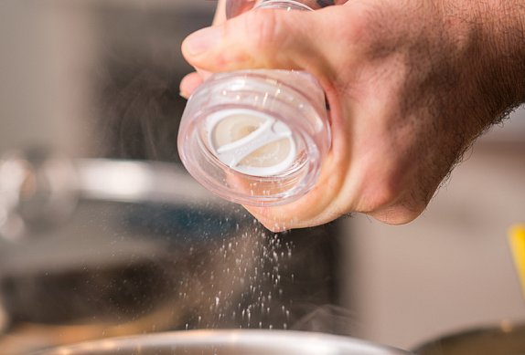 Trik s přesolenou polévkou