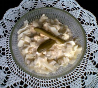 Bramborovo-okurkový salát