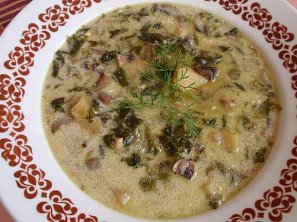 Bramborovo-žampionová polévka se špenátem