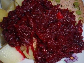 Dušená červená řepa / zelí z řepy