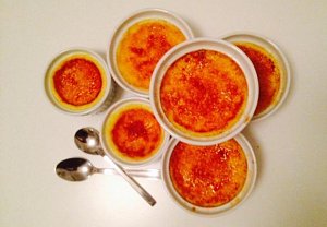 Crème brûlée s bobkovým listem