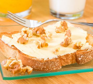 Ořechová pomazánka na topinky