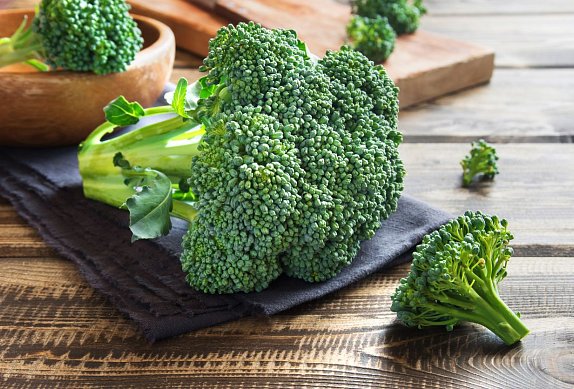 Zeleninový salát s brokolicí
