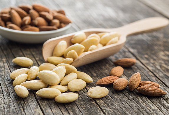 Mandlové vanilkové rohlíčky