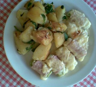 Gratinované pórky v šunce s bešamelem