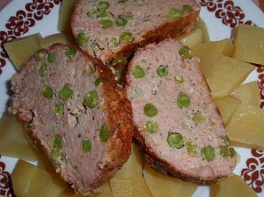 Hrášková sekaná nebo karbanátky