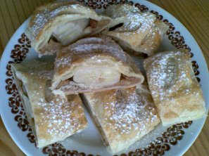 Banánový závin s rebarborou