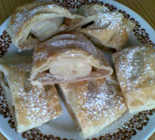 Banánový závin s rebarborou