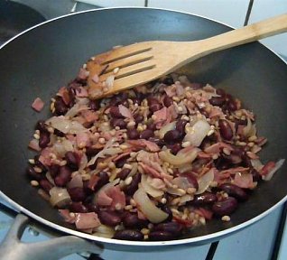 Fazole na slanině